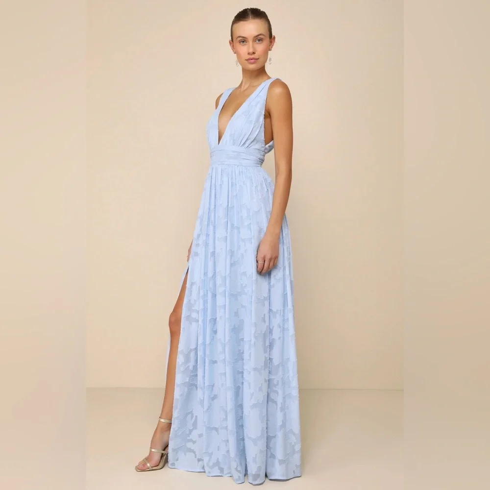 Elegant Light Blue V-Neck Maxi Dress with High Slit - Picture 6 of 6